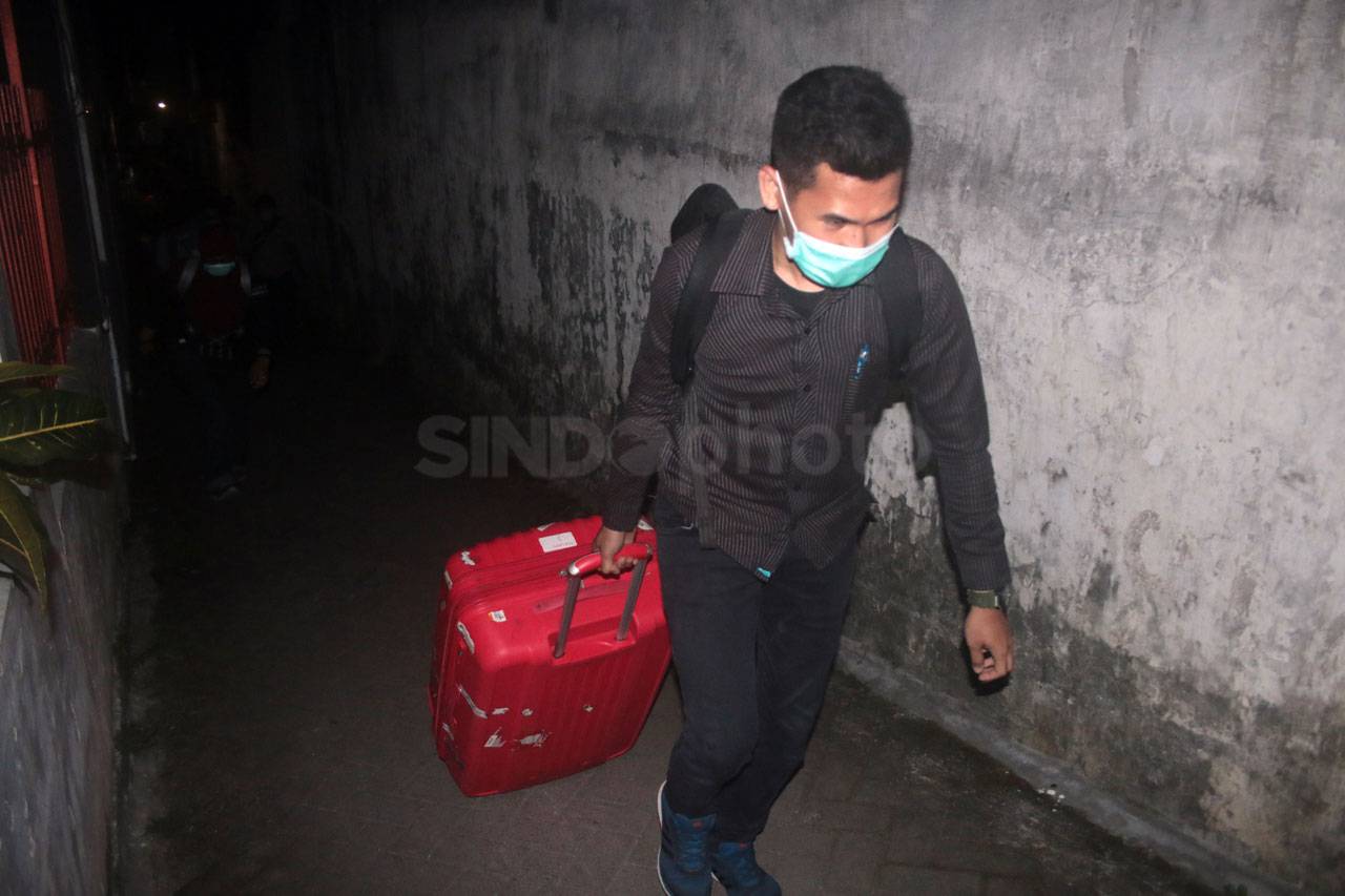KPK Geledah Rumah Tiga...