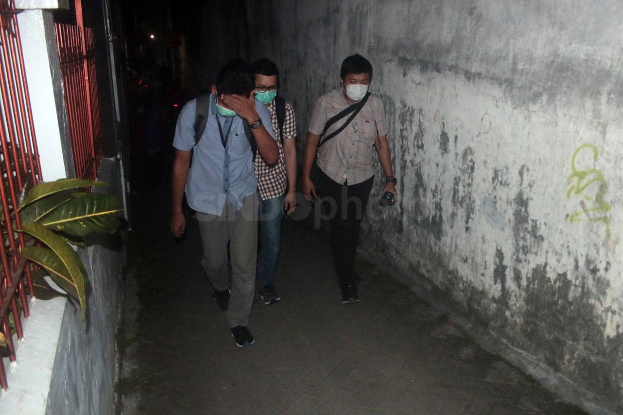 KPK Geledah Rumah Tiga...