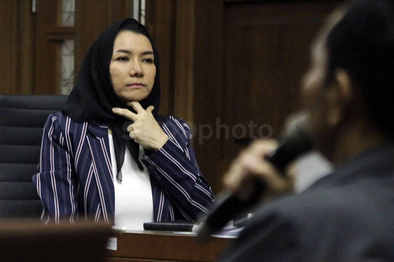 Rita Widyasari dan Khairudin...