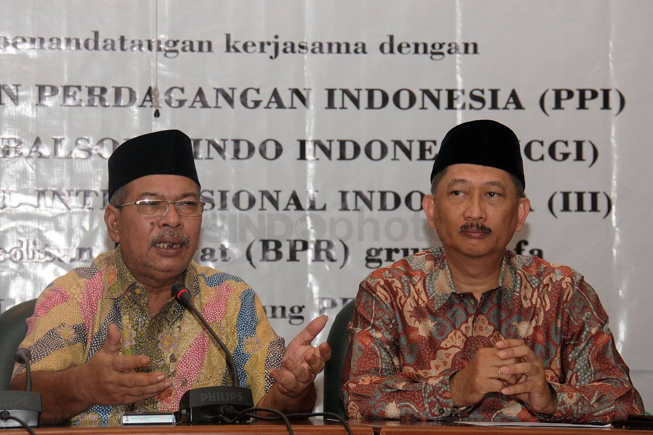 Bangun Ekonomi Umat,...
