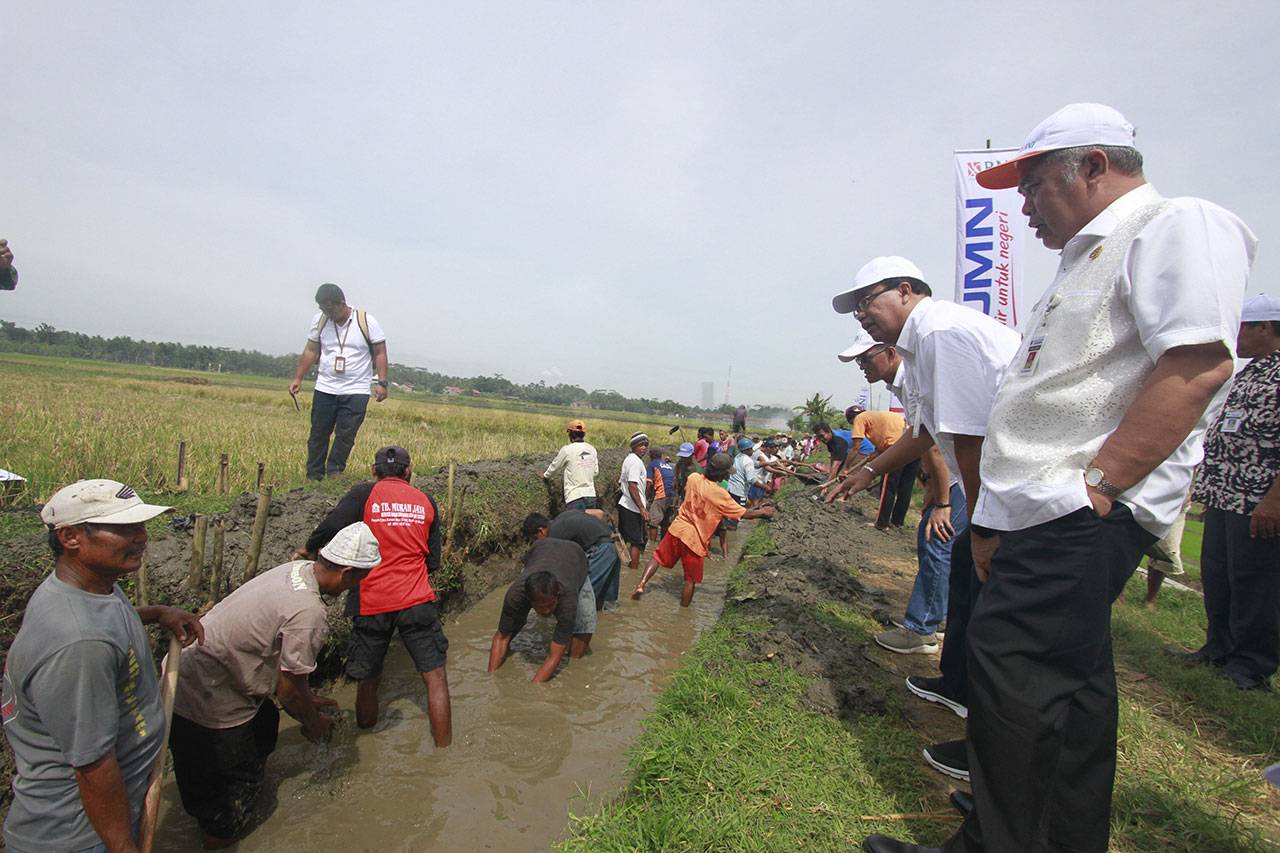 Padat Karya Tunai BNI...