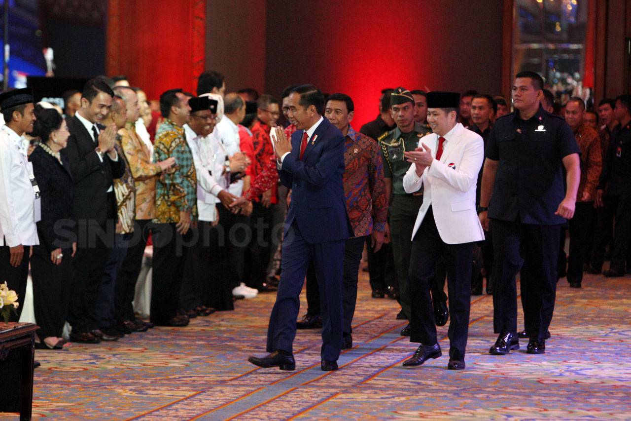 Presiden Jokowi Buka...