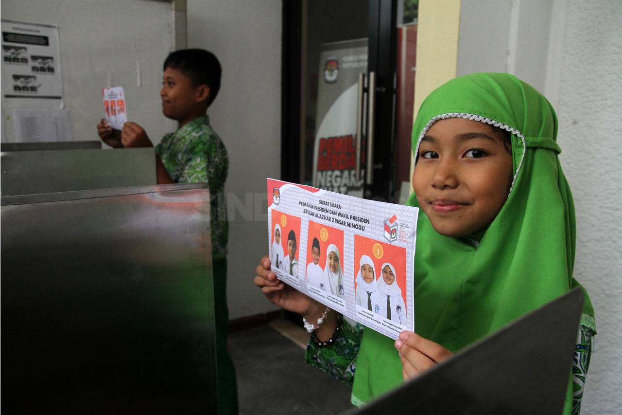 KPU Gelar Simulasi Pilpres...