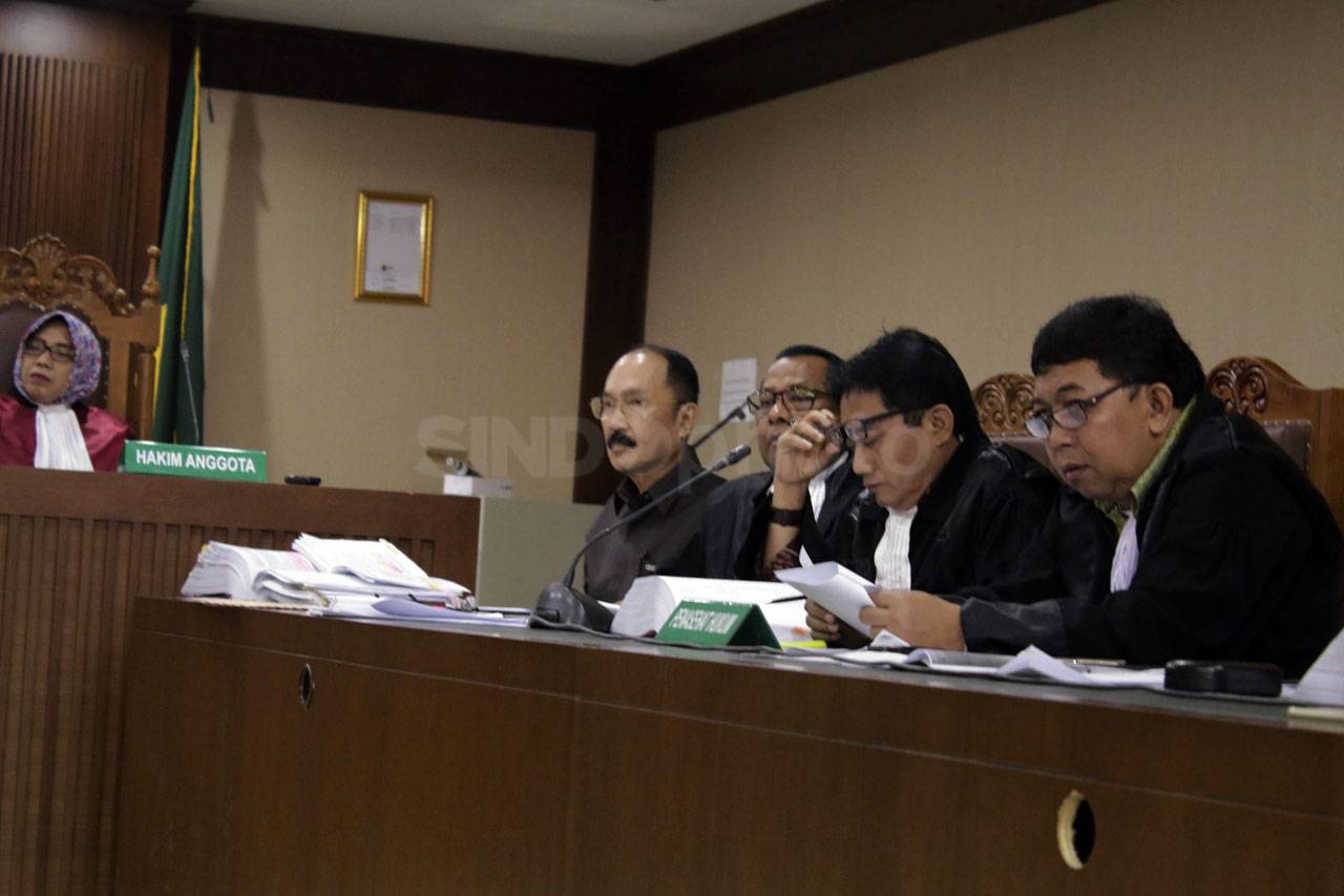 Sidang Lanjutan Fredrich...