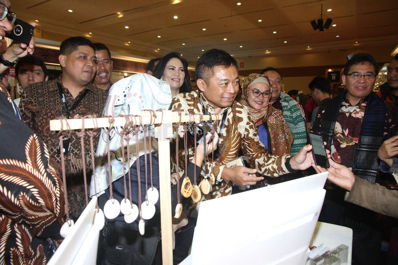 400 UKM Hadir di Telkom...