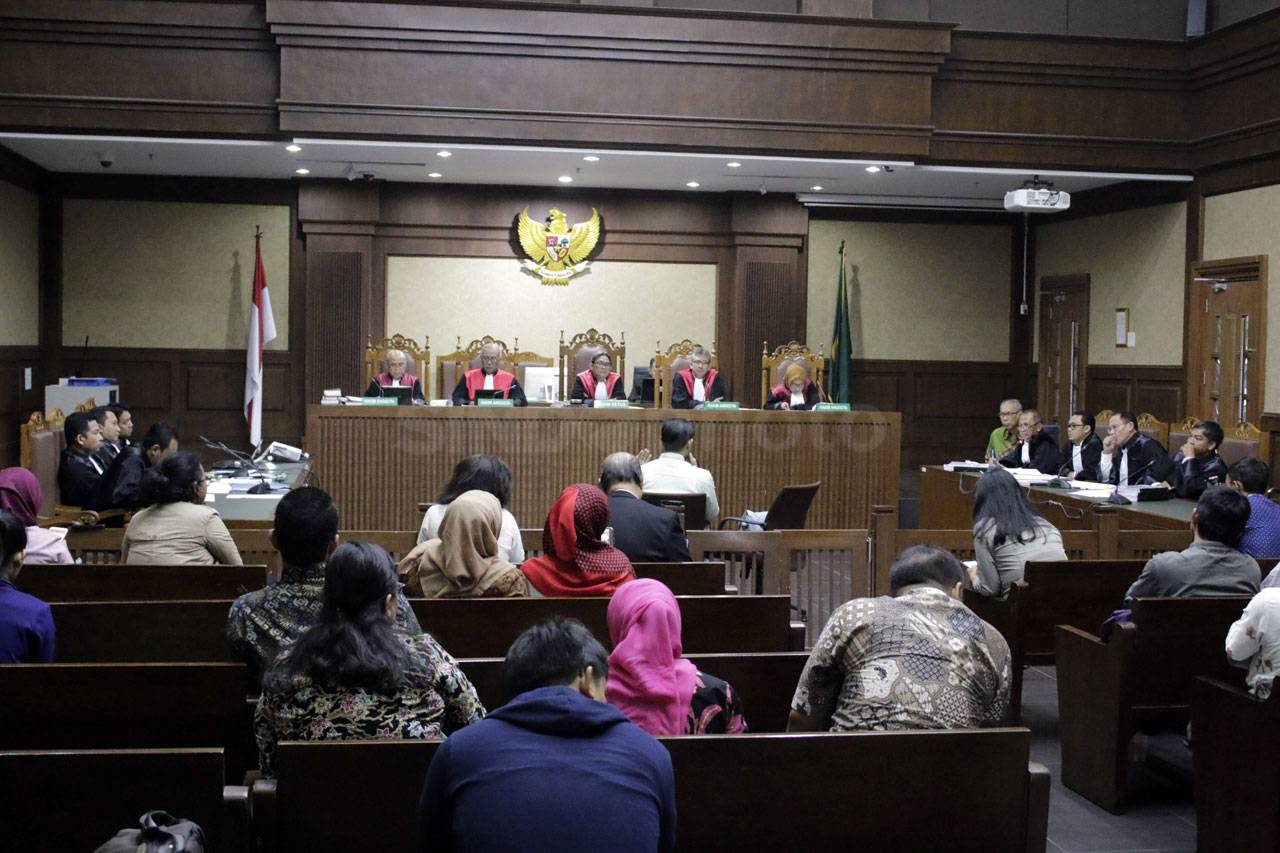 Jaksa Hadirkan Saksi...