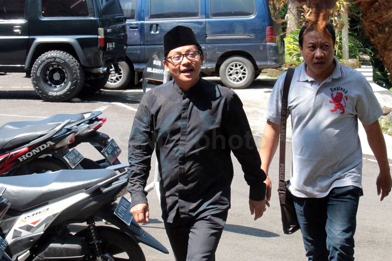 KPK Lanjutkan Pemeriksaan...