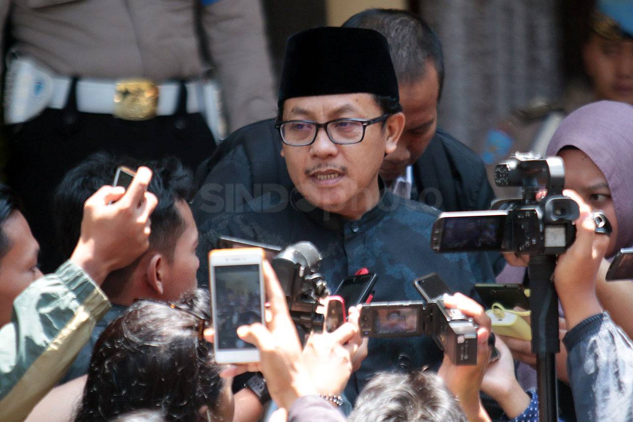 KPK Lanjutkan Pemeriksaan...