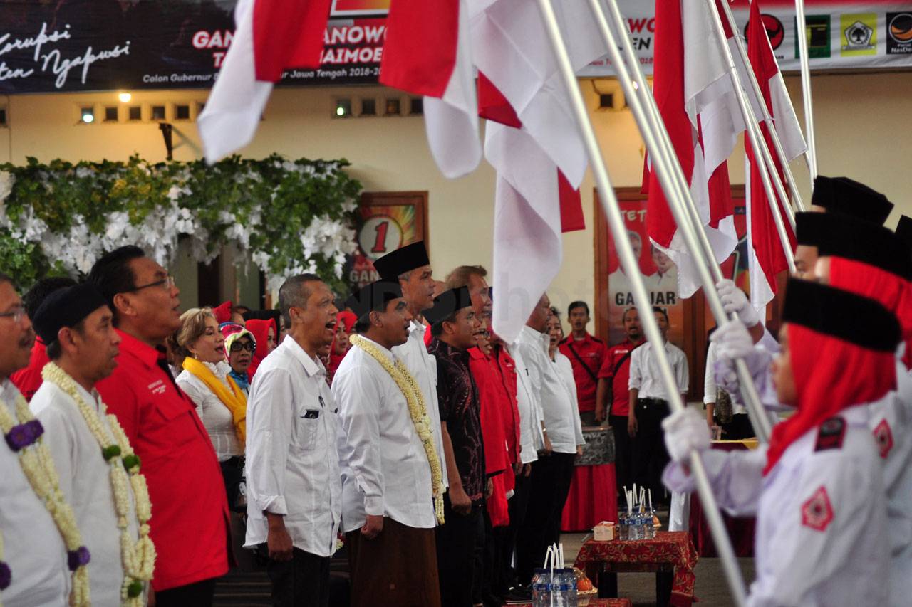 Ganjar-Yasin Hadiri...