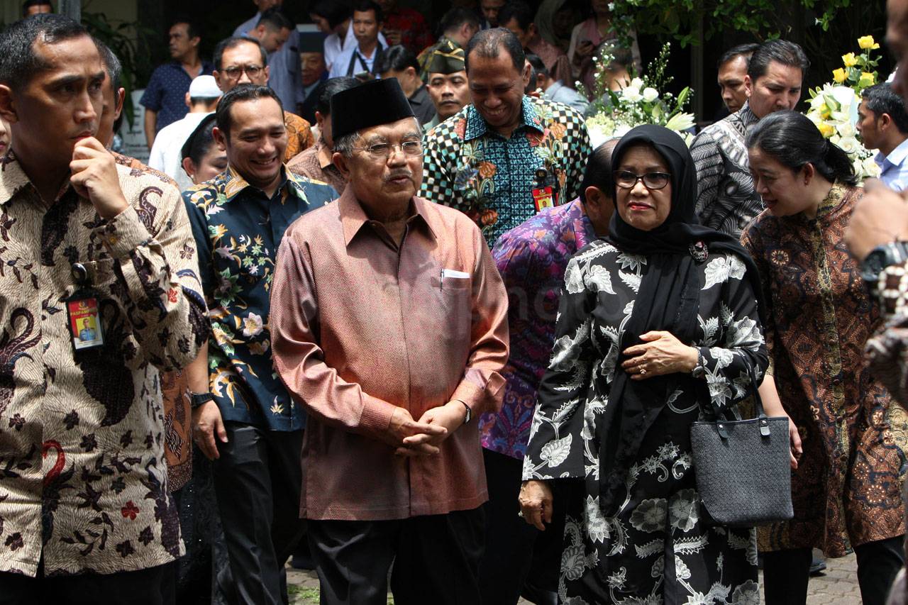 Wapres Jusuf Kalla Melayat...