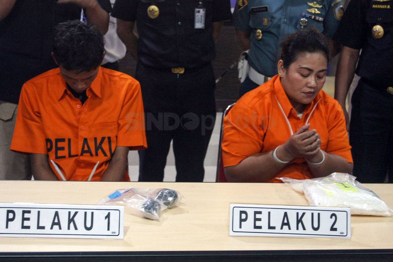 Dua Kurir Sabu dari...