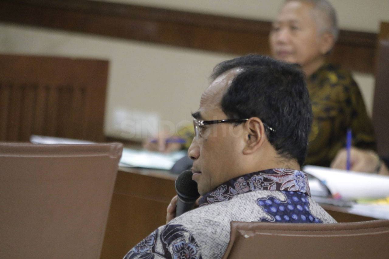 Menhub Jadi Saksi Sidang...