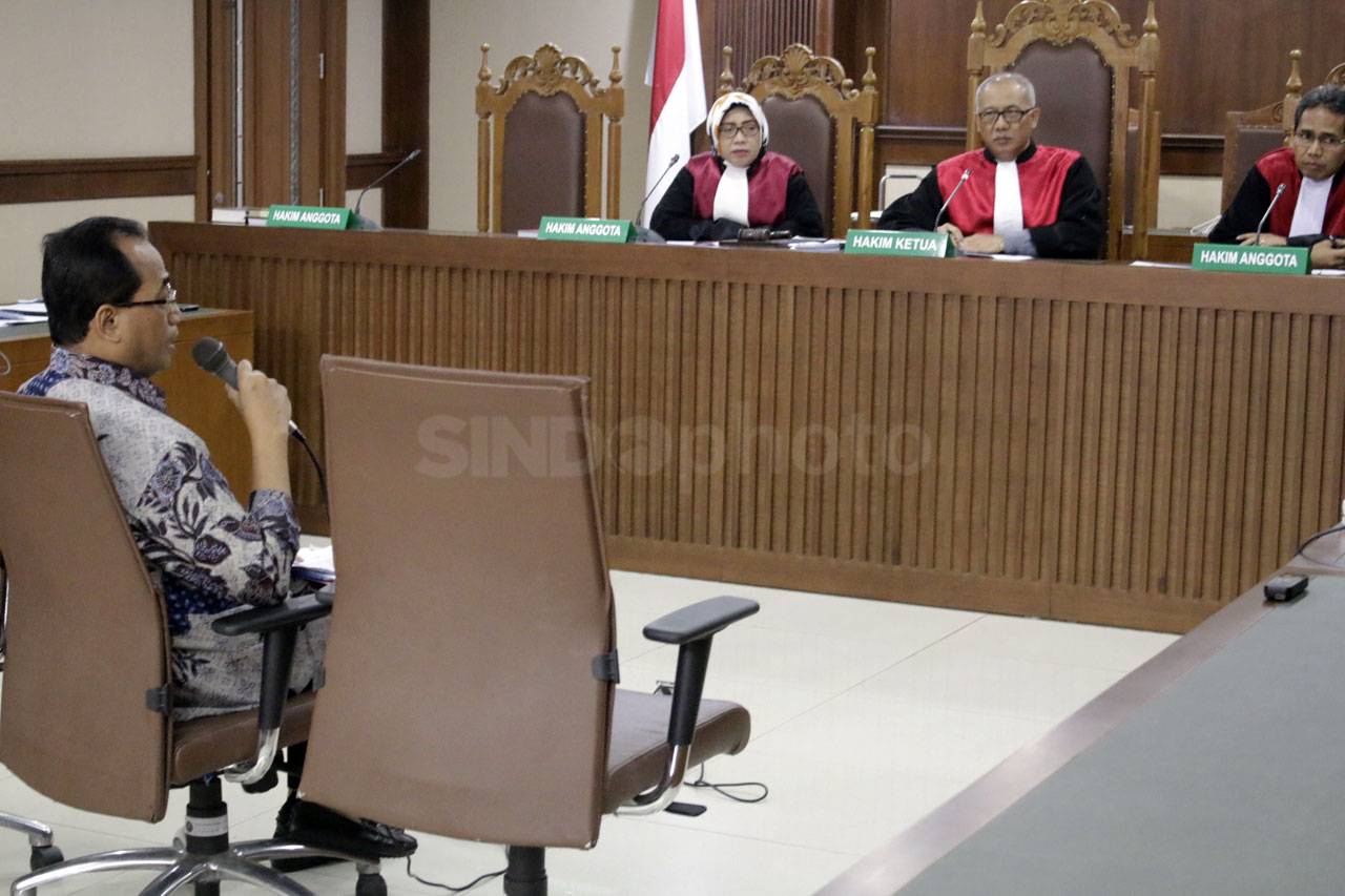 Menhub Jadi Saksi Sidang...