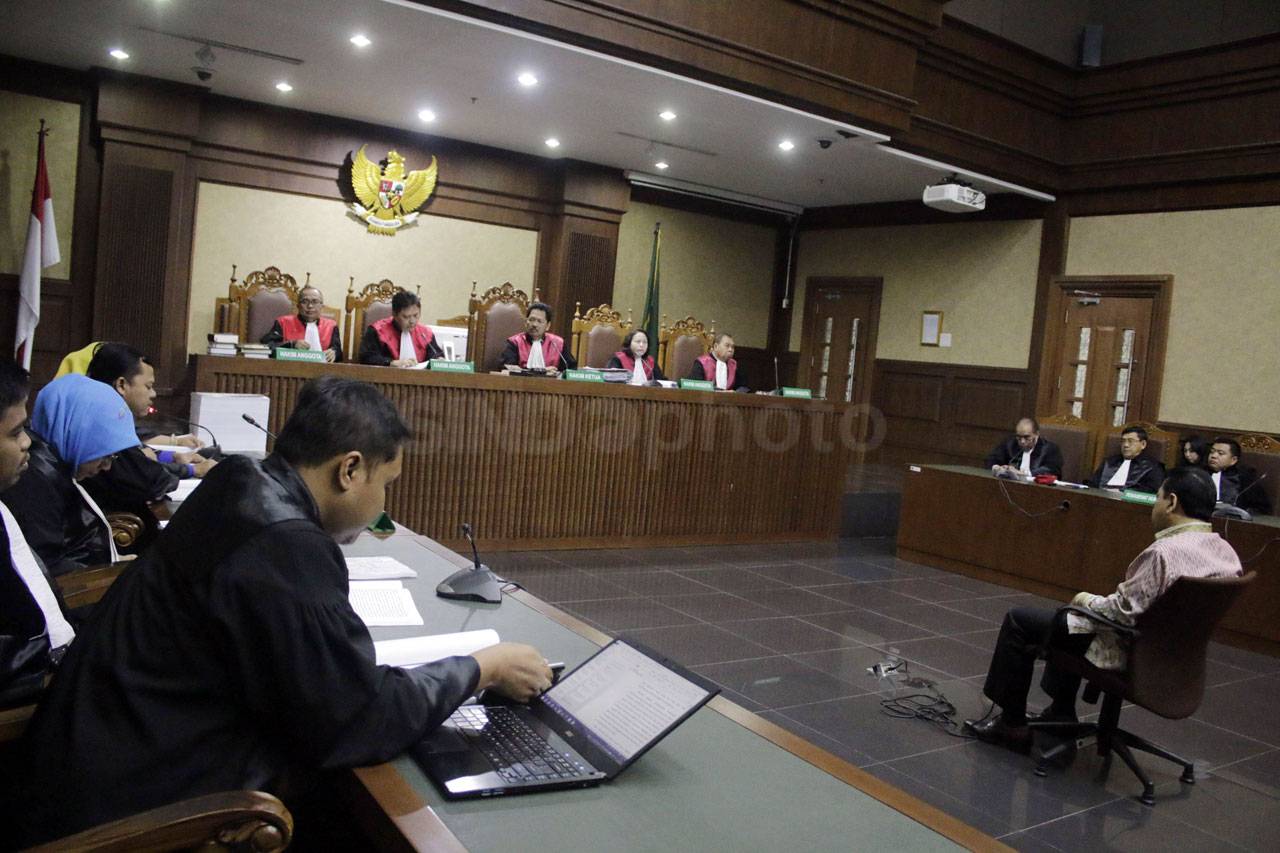 Setya Novanto Dituntut...
