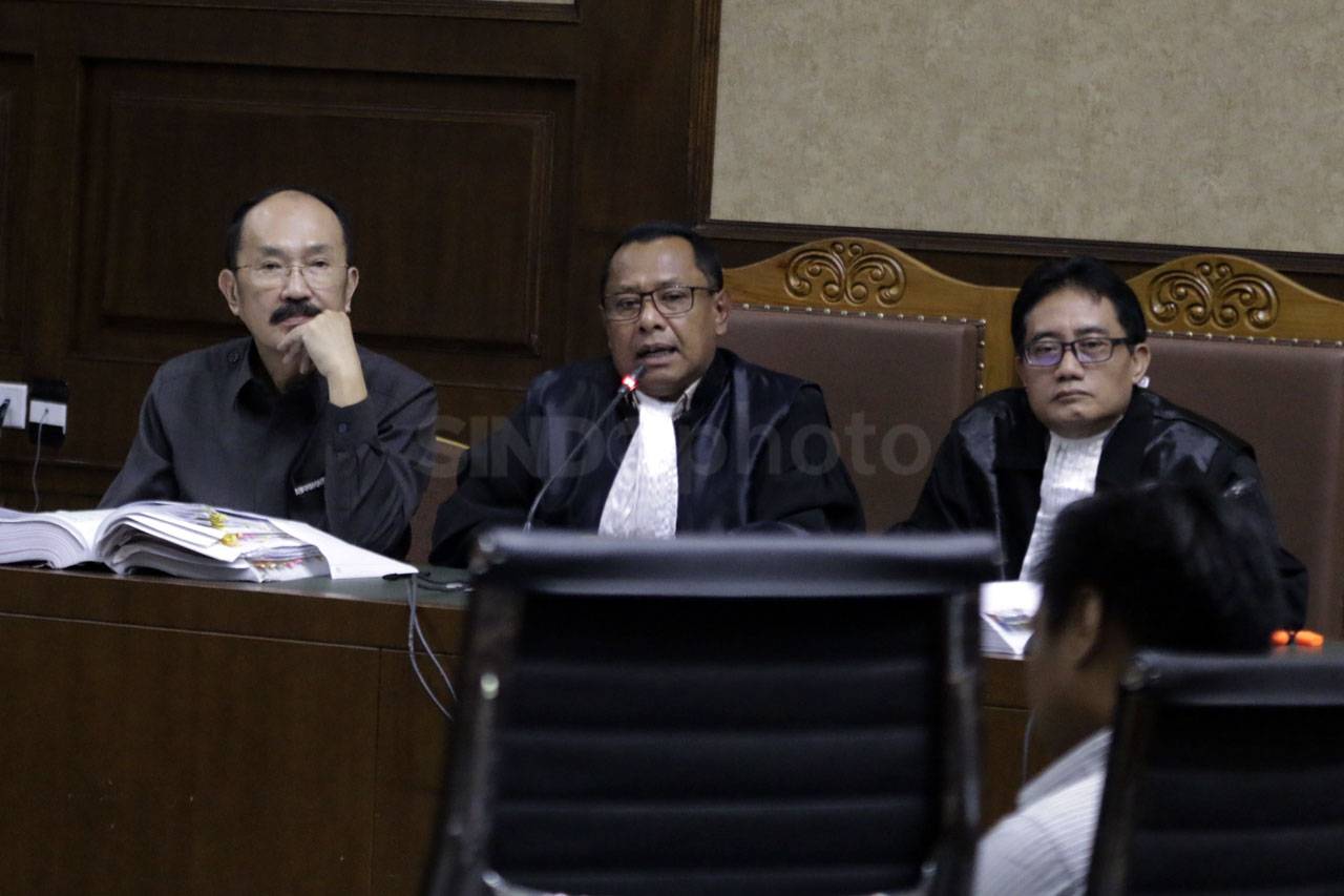Jaksa Hadirkan 3 Perawat...