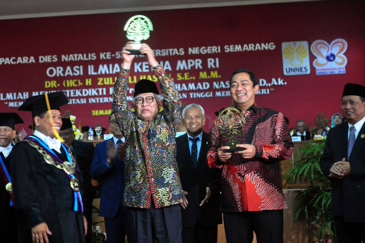 Zulkifli Hasan Orasi...