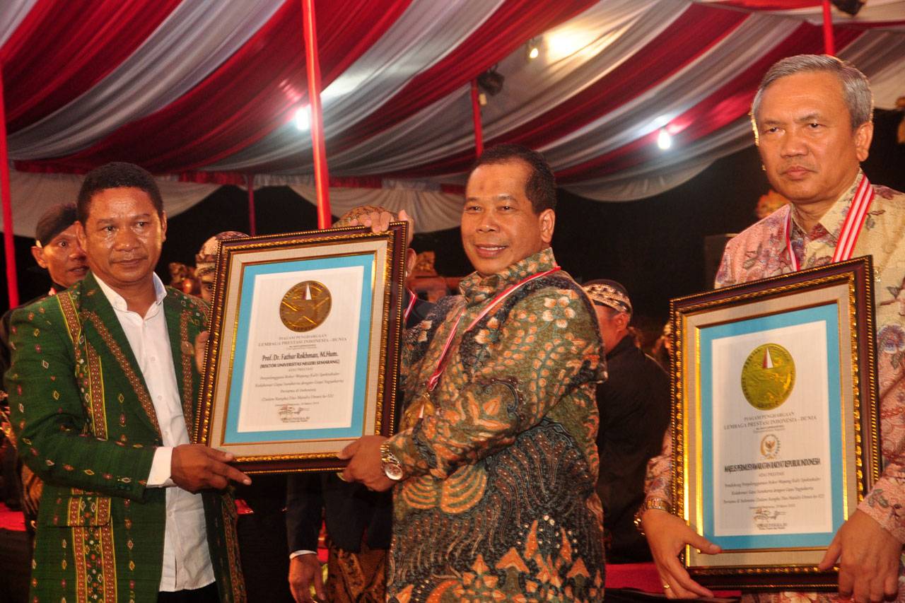 Pagelaran wayang Kulit...
