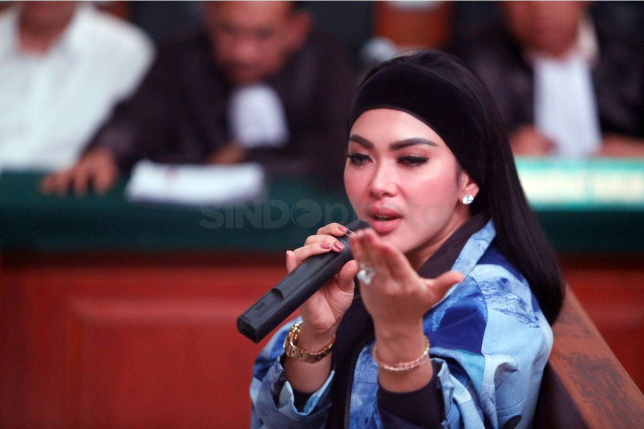 Syahrini Jadi Saksi...