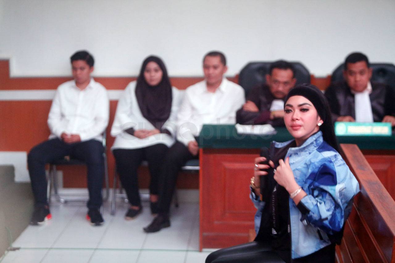Syahrini Jadi Saksi...