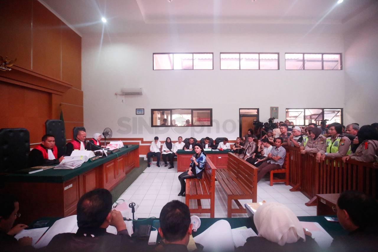 Syahrini Jadi Saksi...
