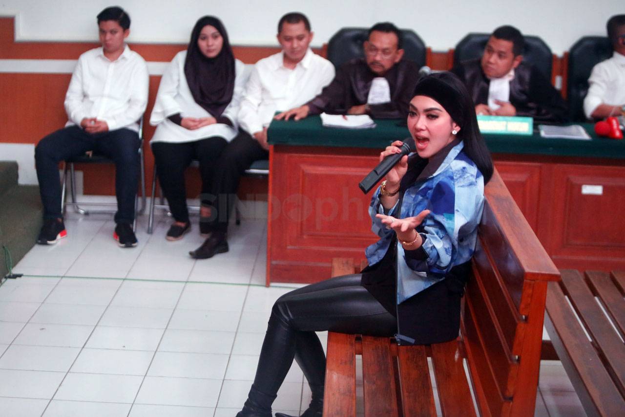 Syahrini Jadi Saksi...