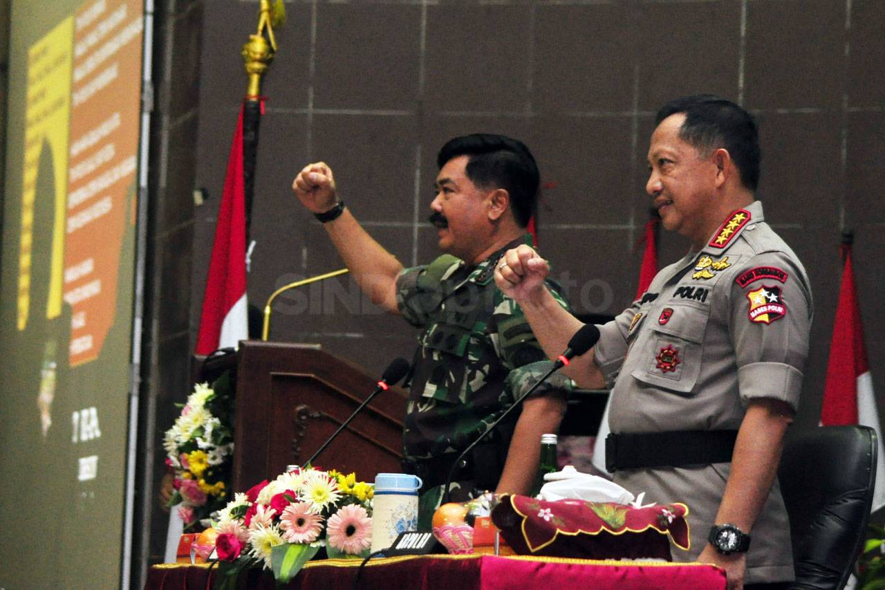Panglima TNI dan Kapolri...