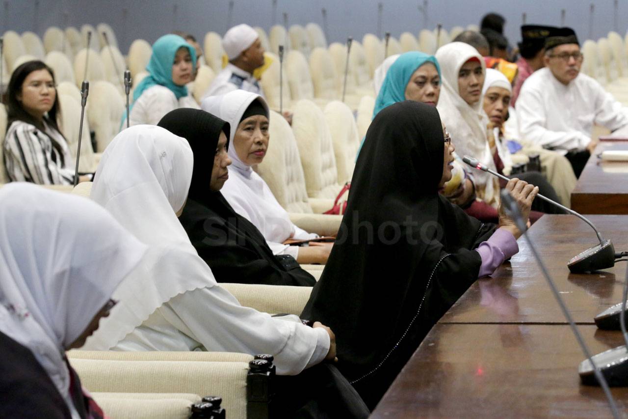 Korban Penipuan First...