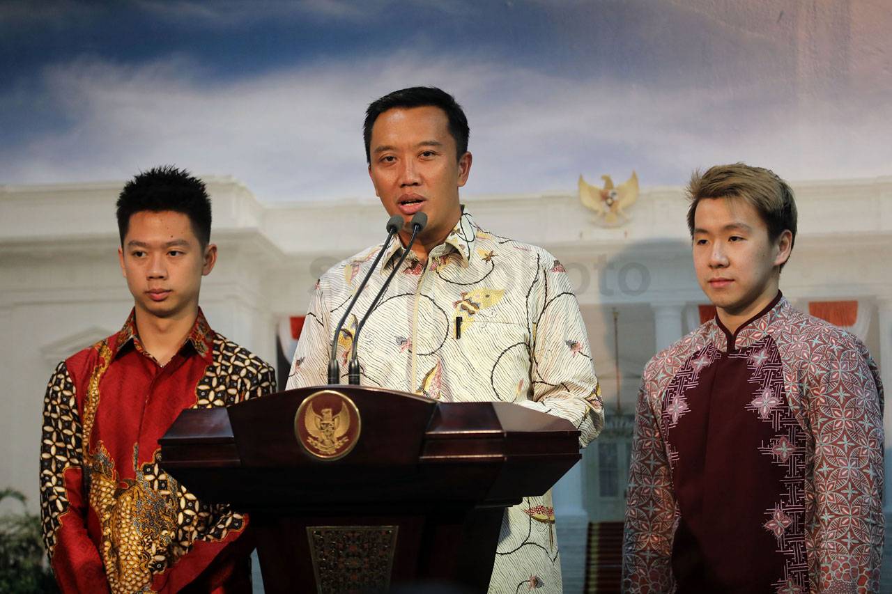 Presiden Jokowi Terima...