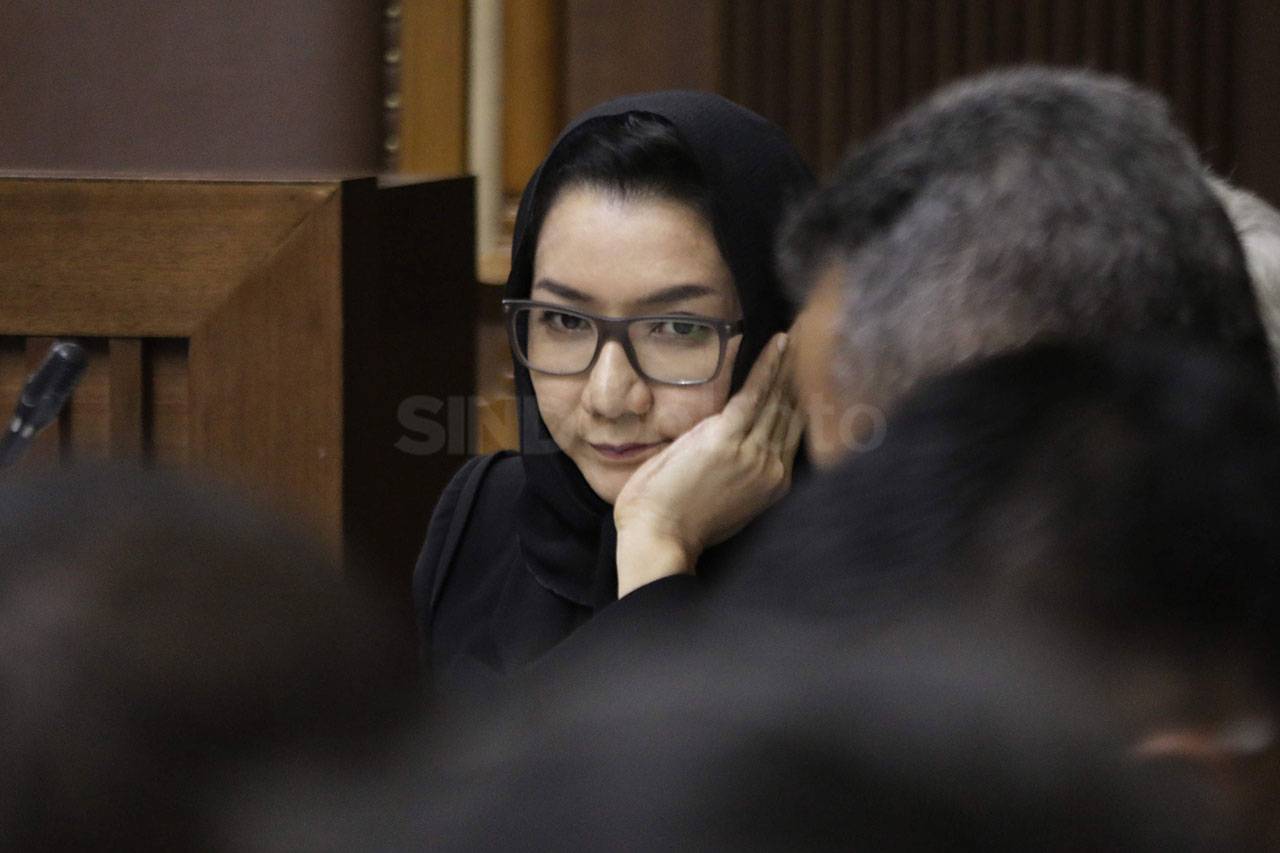 Bupati Rita Jalani Sidang...