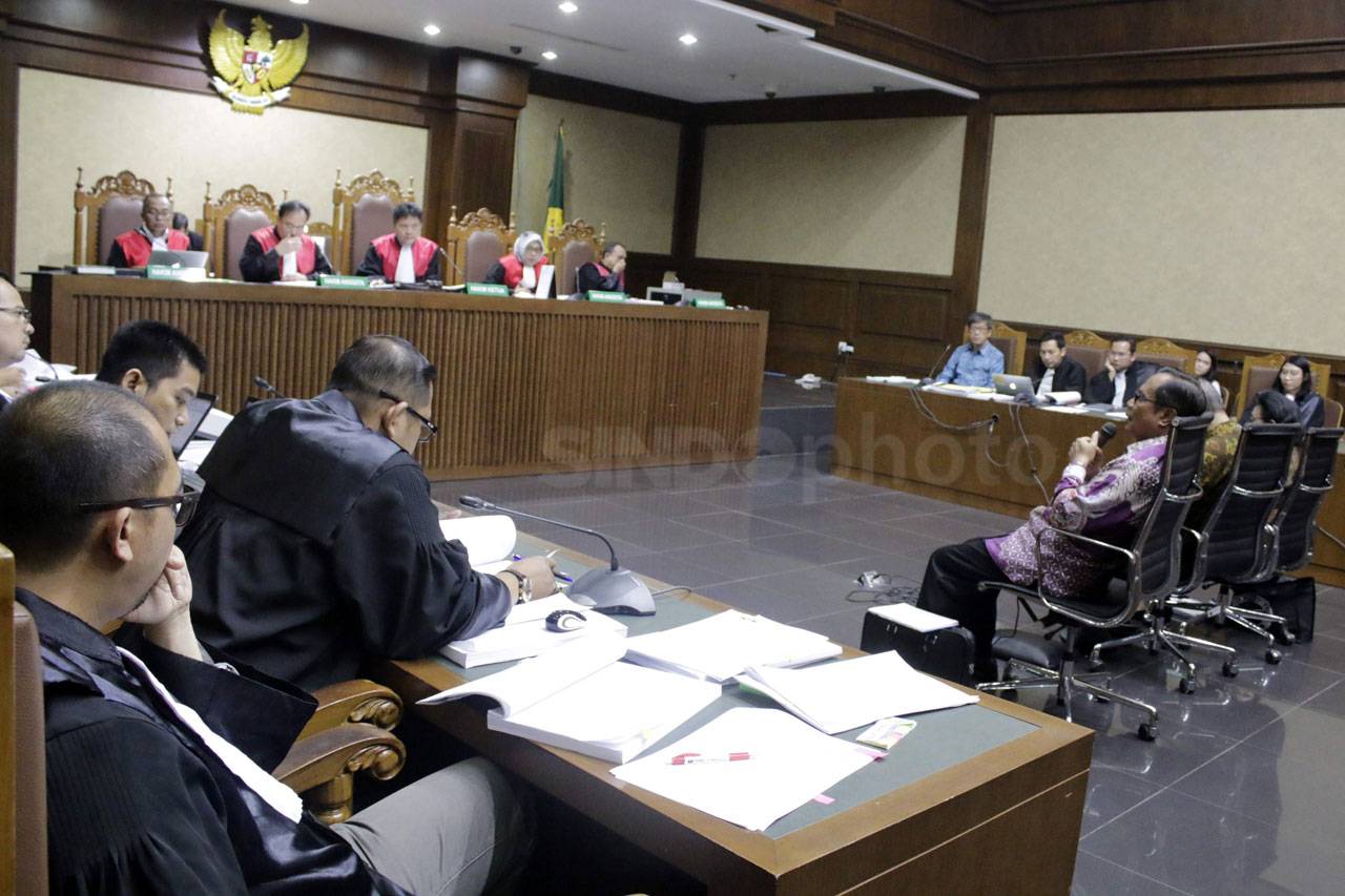 Sidang Kasus E-KTP,...