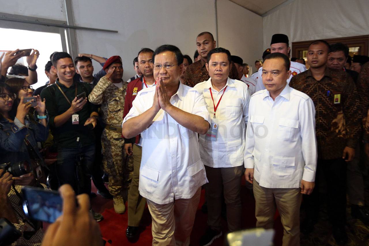 Prabowo Hadiri Rakernas...