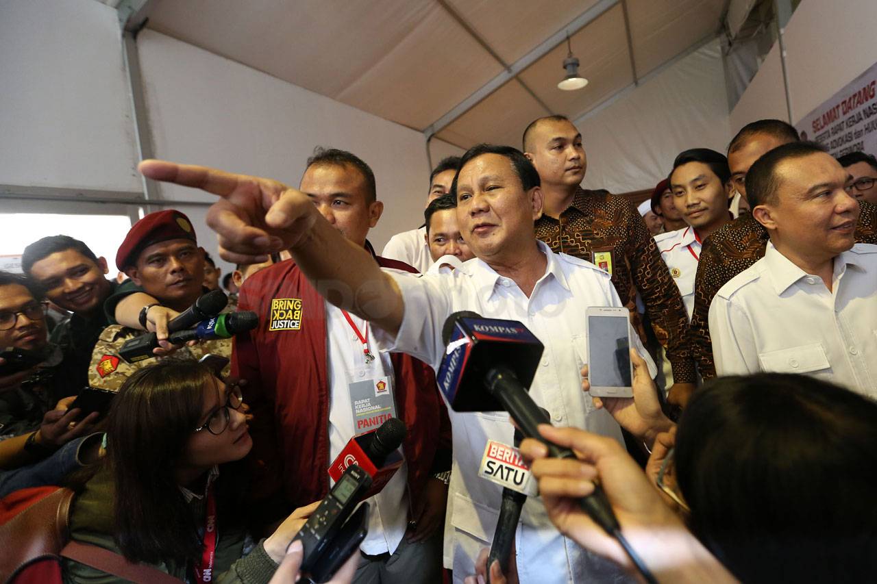 Prabowo Hadiri Rakernas...