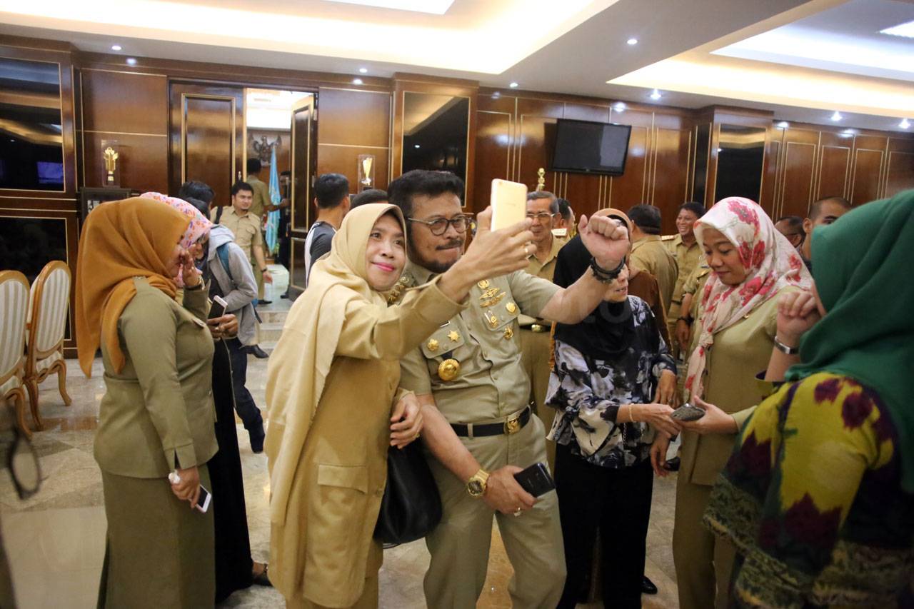 Masa Jabatan Gubernur...