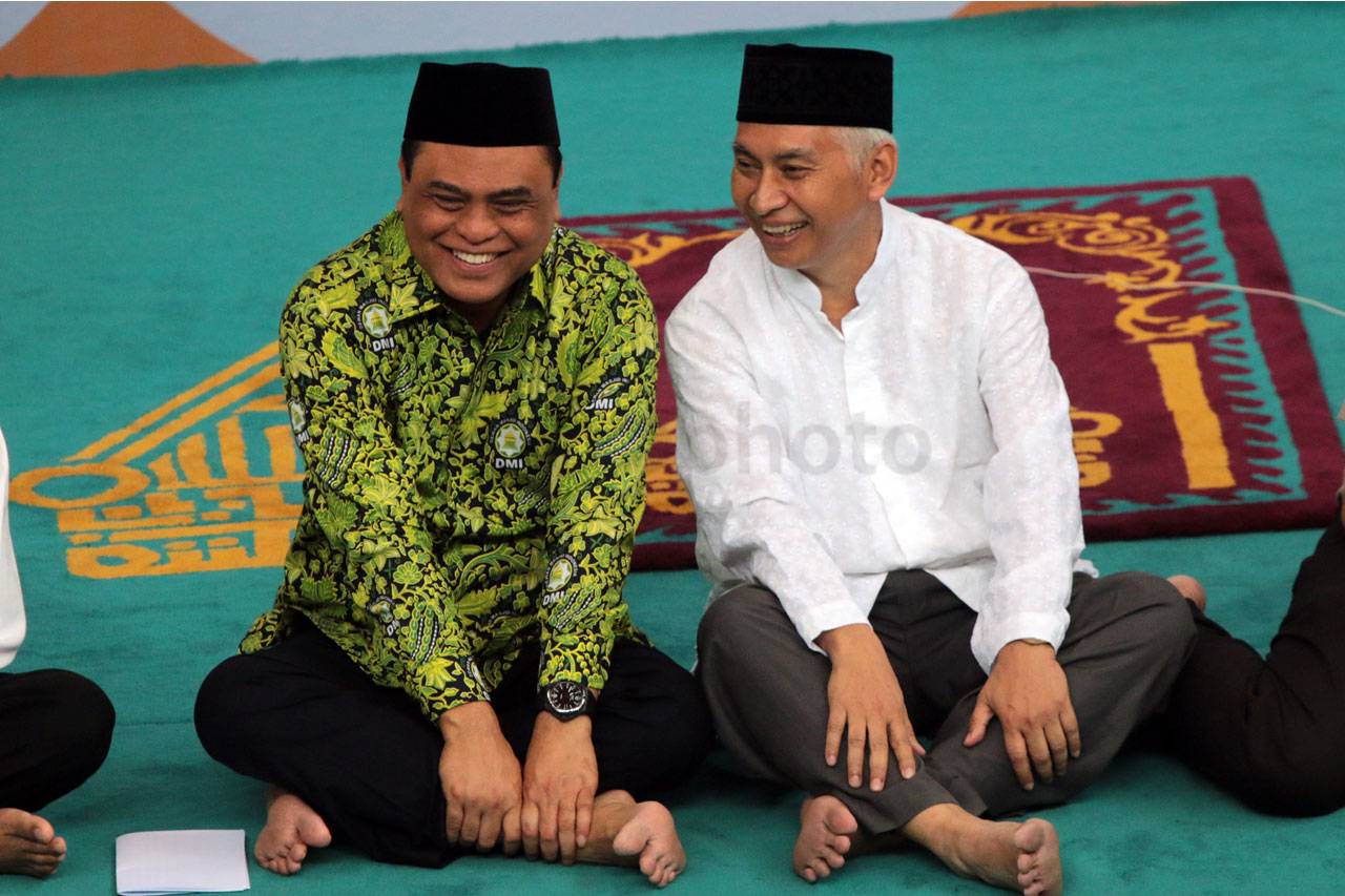 Wakapolri Resmikan Masjid...