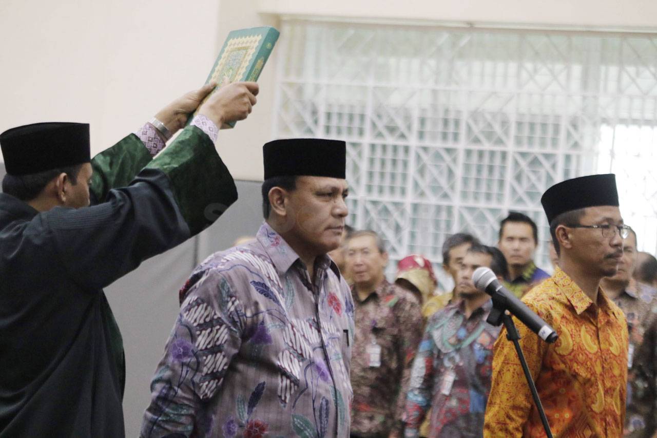 Ketua KPK Lantik Deputi...