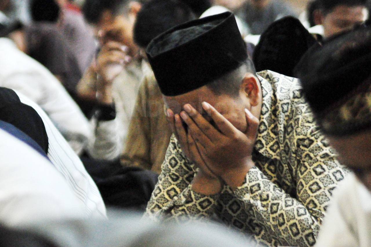 Hujan Tangis Warnai...