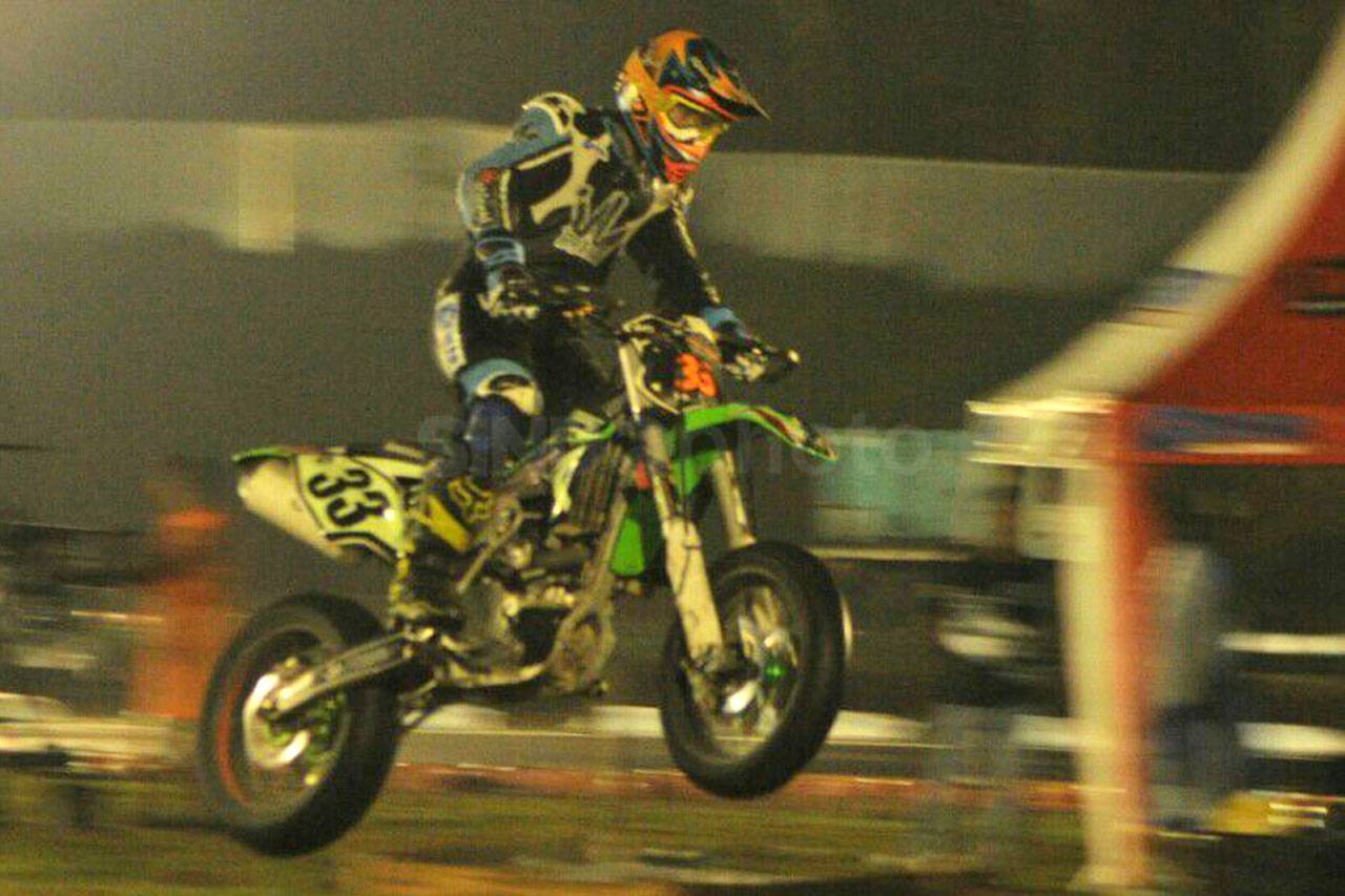 108 Pembalap Supermoto...