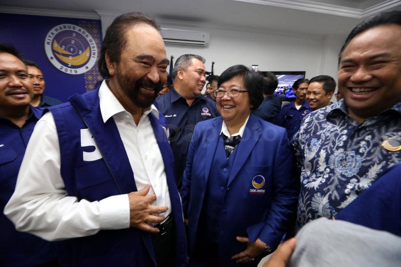 Surya Paloh Hadiri Pelantikan...
