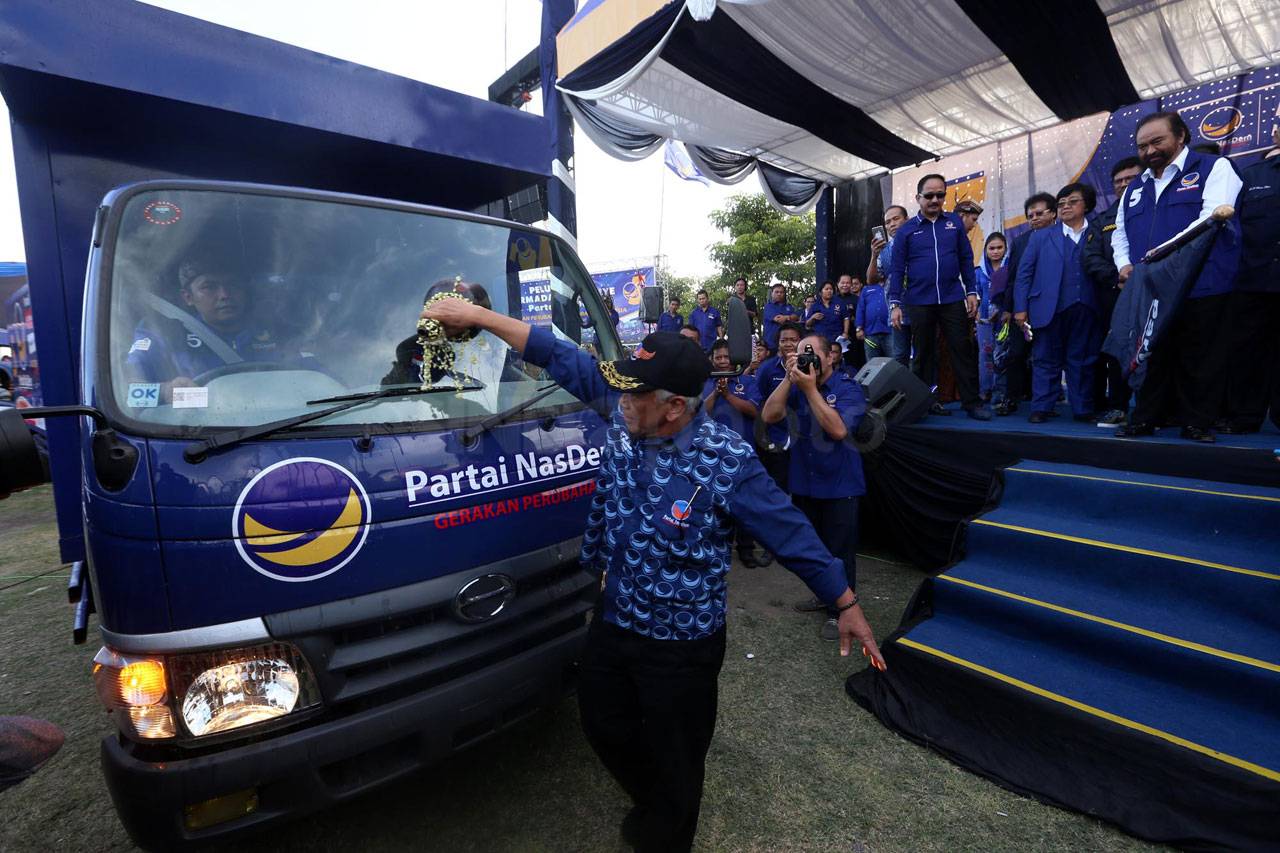 Partai Nasdem Luncurkan...