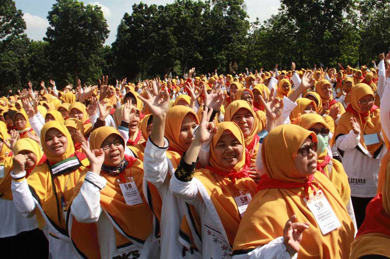 Anies Baswedan Hadiri...