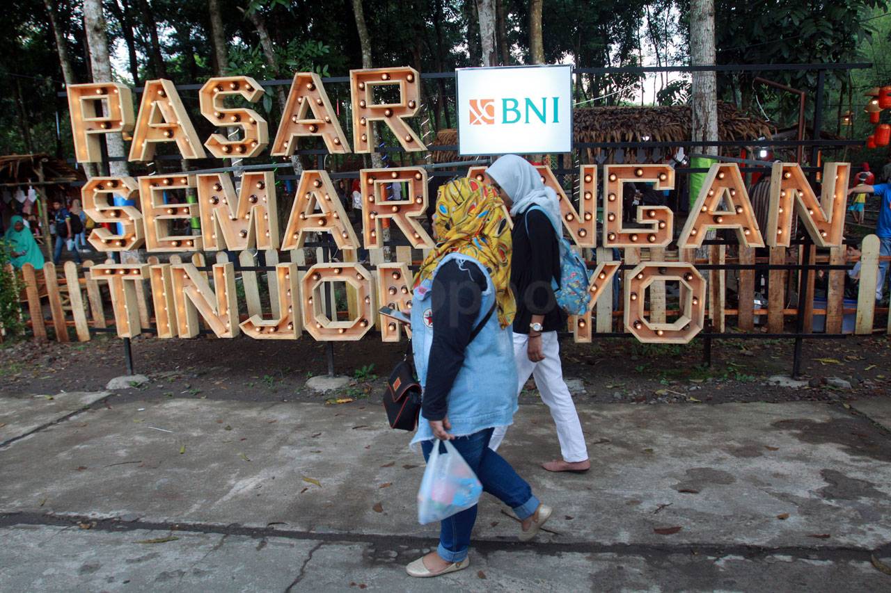 Berwisata Kuliner di...