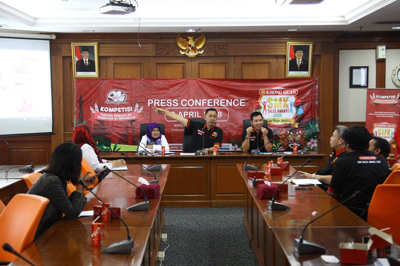 Peluncuran Program Khong...