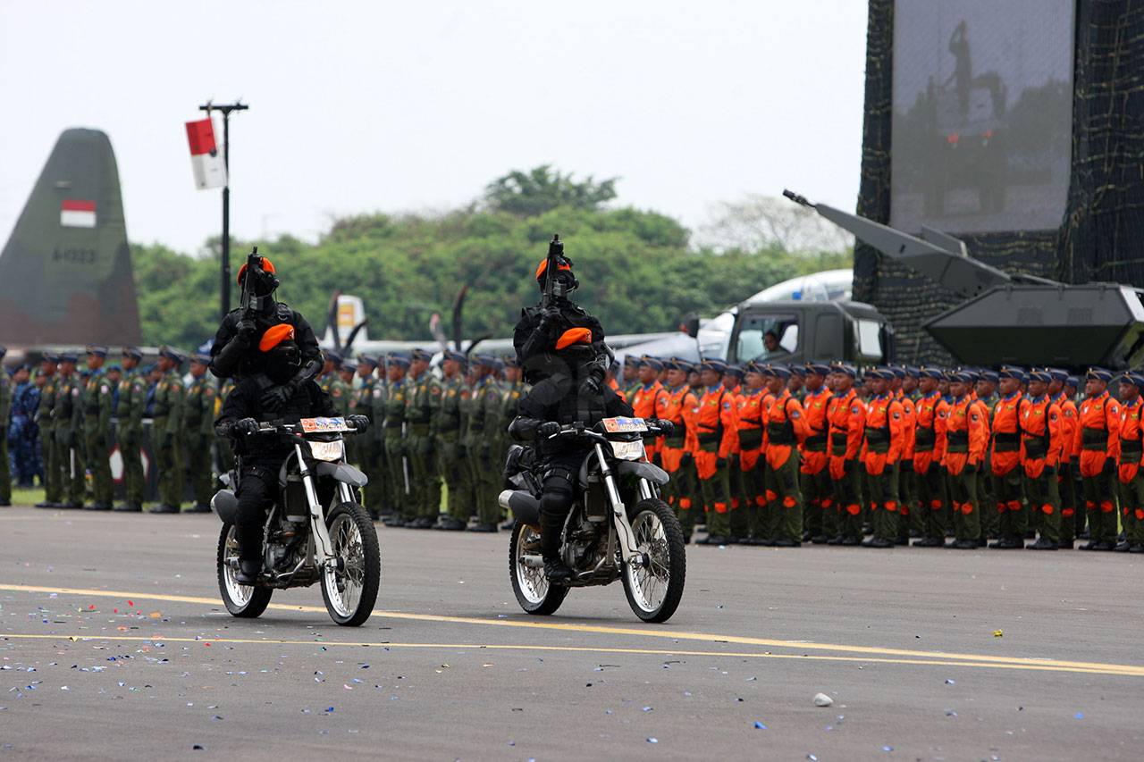 Puncak HUT ke-72 TNI...