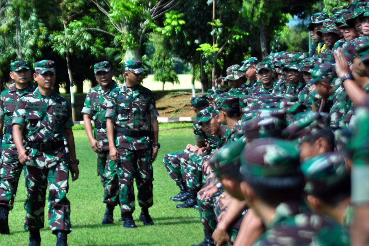 181 Perwira Ikuti Apel...