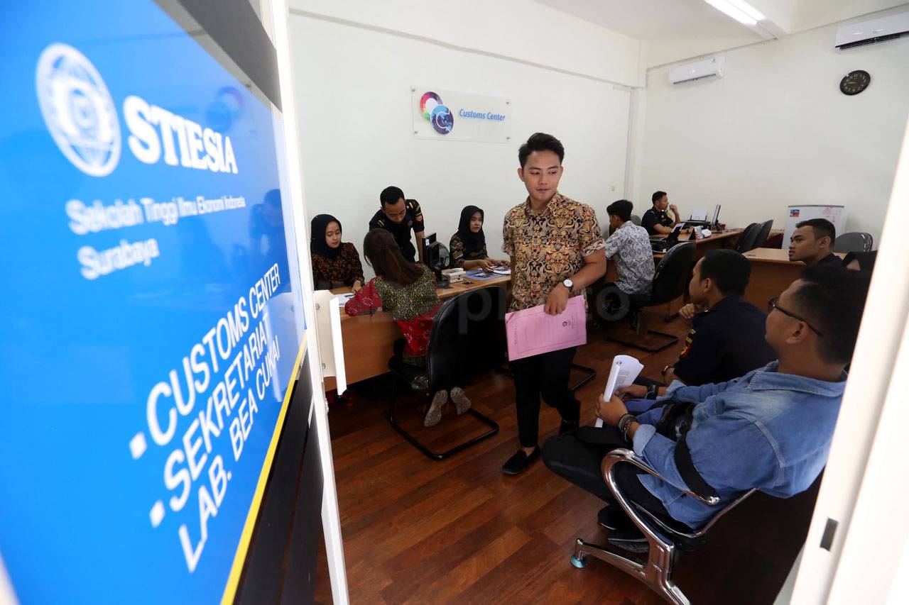 Pertama di Indonesia,...