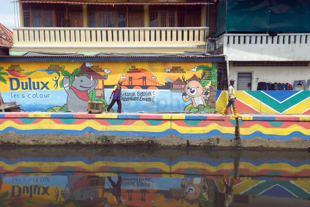 Warna Warni Tepian Sungai...