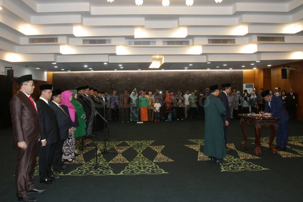 Zulkifli Hasan Lantik...