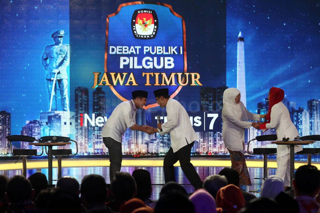 Dua Pasangan Calon Ikuti...