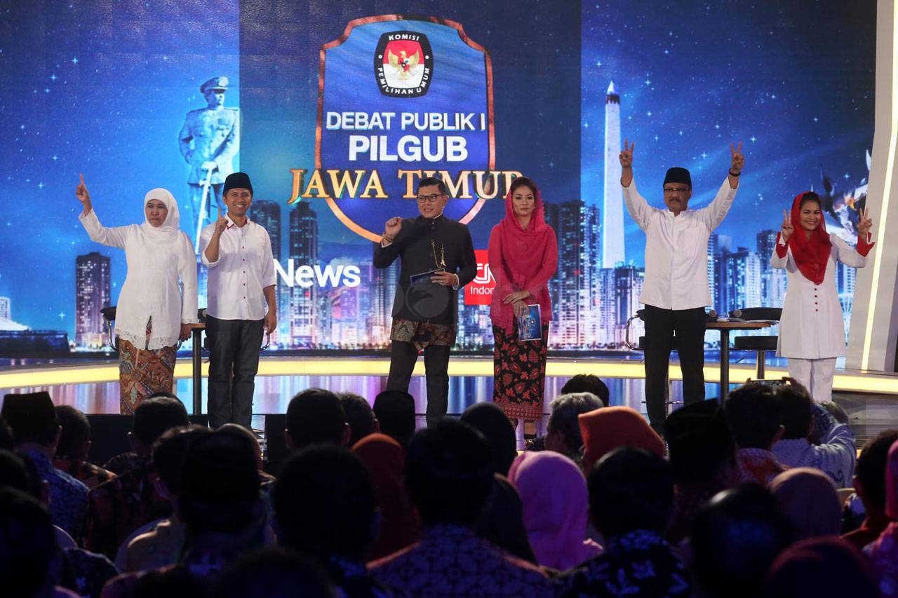 Dua Pasangan Calon Ikuti...