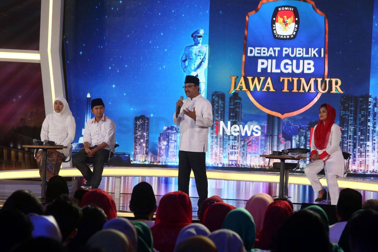 Dua Pasangan Calon Ikuti...